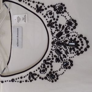 Alfred Dunner size L Beaded neck design in white and black